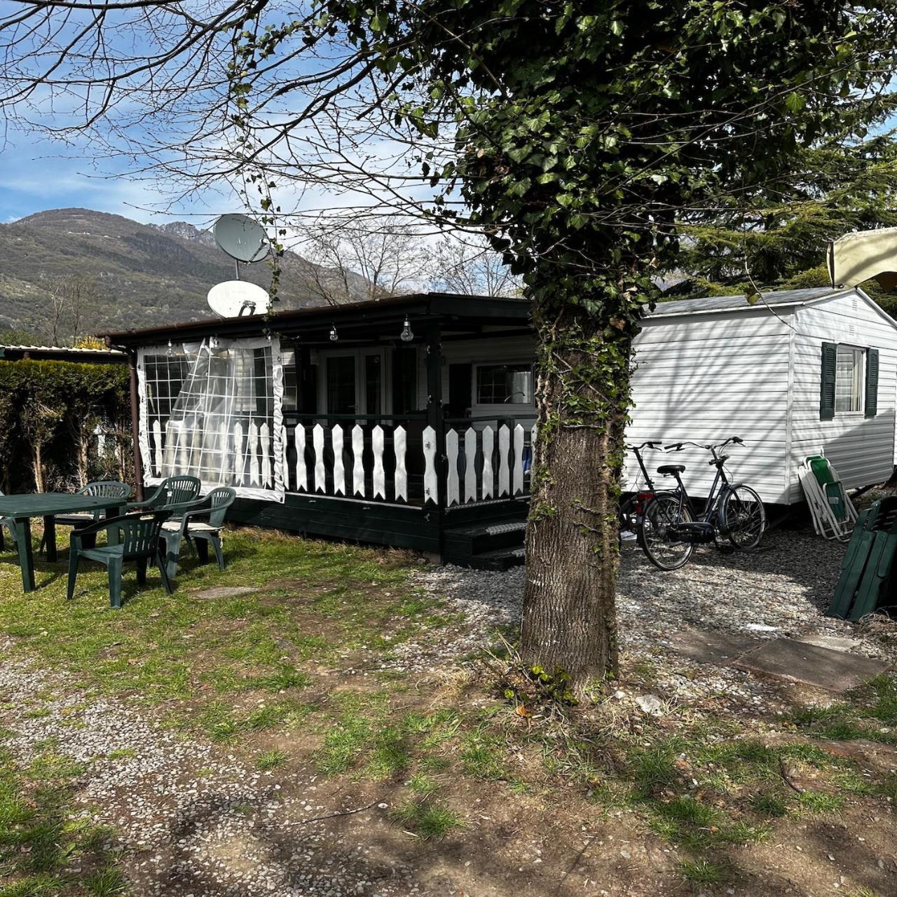 Mobile Home Italy Porlezza Buitenkant foto